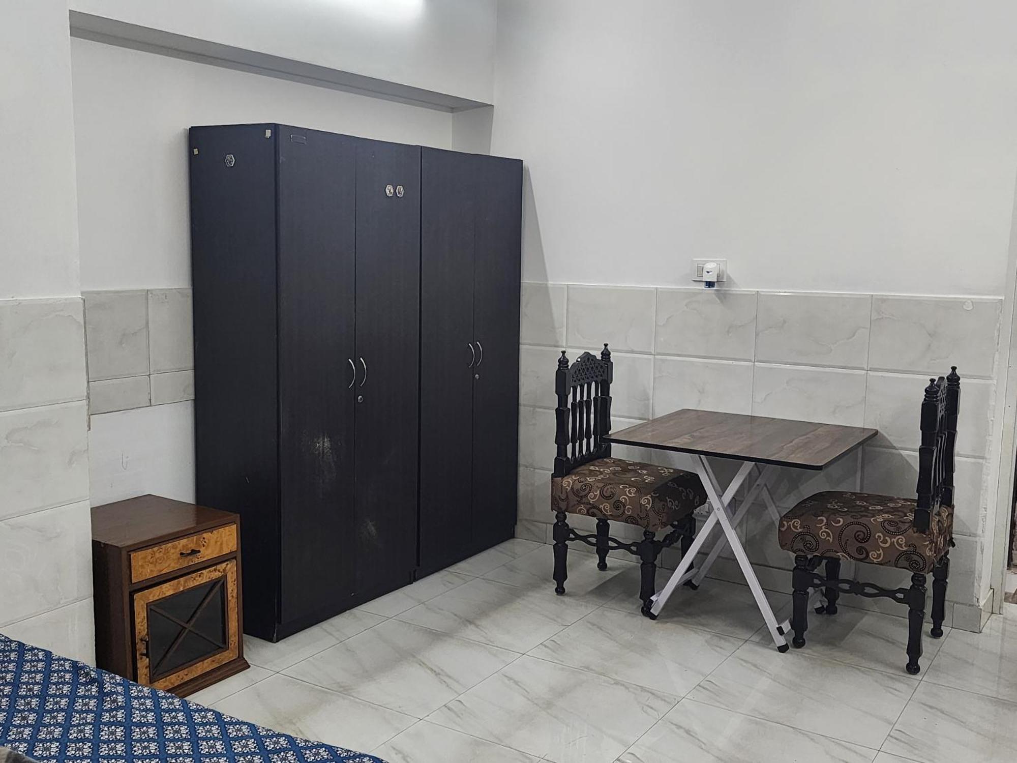 Premium Near To Blk - Max Hospital Apartment New Delhi
